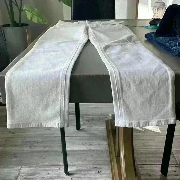 PAIGE- NWT Sarah Slim High Rise Slim Leg size 26 - Picture 11 of 13